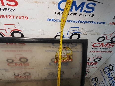David Brown Case 90, 94 Series 1290, 1394, 1494 Windscreen K262895 K303699 - Window and parts for Farm tractor: picture 5 David Brown Case 90, 94 Series 1290, 1394, 1494 Windscreen K262895 K303699 - Window and parts for Farm tractor: picture 5