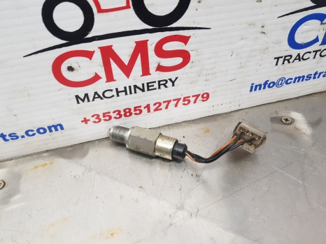 Deutz Agrotron 110, 120, 135, 4.95, 6.05 Service Brake Switch 04414692 - Electrical system: picture 1 Deutz Agrotron 110, 120, 135, 4.95, 6.05 Service Brake Switch 04414692 - Electrical system: picture 1