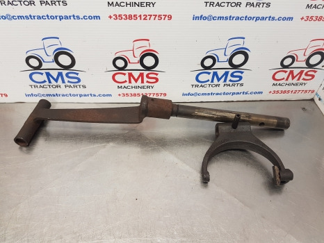 Deutz Agrotron 110, Mk3, Clutch Shaft And Fork 04426190.4, 2093306034 - Clutch and parts for Agricultural machinery: picture 1 Deutz Agrotron 110, Mk3, Clutch Shaft And Fork 04426190.4, 2093306034 - Clutch and parts for Agricultural machinery: picture 1
