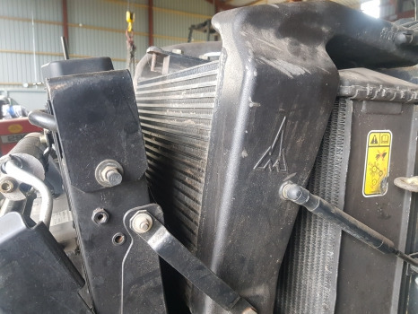 Deutz Agrotron M620, M610, M615, M600,ttv Intercooler 0.015.6910.2/20 - Radiator: picture 1 Deutz Agrotron M620, M610, M615, M600,ttv Intercooler 0.015.6910.2/20 - Radiator: picture 1