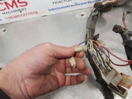 Fiat 160-90, 140-90, 115-90, 180-90, 160-90 Dash Wiring Loom Complete 5131408 - Cables/ Wire harness: picture 5 Fiat 160-90, 140-90, 115-90, 180-90, 160-90 Dash Wiring Loom Complete 5131408 - Cables/ Wire harness: picture 5