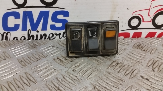 Fiat F, Fd Tf140 Control Button Housings With Buttons 5151075 - Cab and interior for Farm tractor: picture 1 Fiat F, Fd Tf140 Control Button Housings With Buttons 5151075 - Cab and interior for Farm tractor: picture 1
