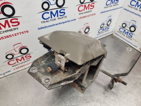Fiat F140, F120, F130, F Series, Cab Steering Column Support 5153593, 5153599 - Cab and interior: picture 3 Fiat F140, F120, F130, F Series, Cab Steering Column Support 5153593, 5153599 - Cab and interior: picture 3