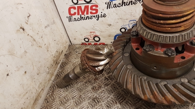 Ford 10, 100, 600 Rear Bevel Gear Differential E0nn4209ca, E0nn4610da, 83927041 - Differential gear for Farm tractor: picture 3 Ford 10, 100, 600 Rear Bevel Gear Differential E0nn4209ca, E0nn4610da, 83927041 - Differential gear for Farm tractor: picture 3