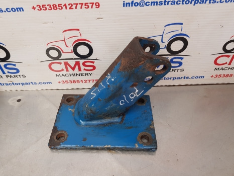Ford 10 Series 7610. Stabiliser Bracket Rh, E8nne553aa, 83971712 - Suspension: picture 2 Ford 10 Series 7610. Stabiliser Bracket Rh, E8nne553aa, 83971712 - Suspension: picture 2