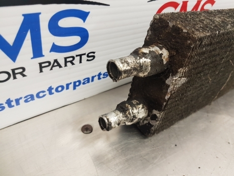 Ford 30, 10 Series, 4600, 6600 Oil Cooler 83902919, D4nnh860a, D4nnh860agv - Radiator: picture 4 Ford 30, 10 Series, 4600, 6600 Oil Cooler 83902919, D4nnh860a, D4nnh860agv - Radiator: picture 4