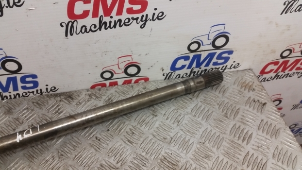 Ford 30 Series 4630 4wd Half Shaft, Body, Spider Front Axle 87760398, Car40897 - Drive shaft for Farm tractor: picture 3 Ford 30 Series 4630 4wd Half Shaft, Body, Spider Front Axle 87760398, Car40897 - Drive shaft for Farm tractor: picture 3