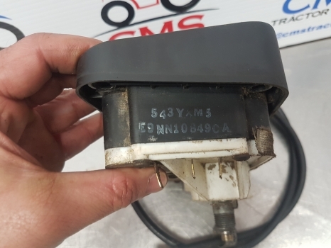Ford 30 Series 4630 Dash, 3430, 3230, 3930 Board Clock Instrument Panel 83983617 - Dashboard for Farm tractor: picture 4 Ford 30 Series 4630 Dash, 3430, 3230, 3930 Board Clock Instrument Panel 83983617 - Dashboard for Farm tractor: picture 4