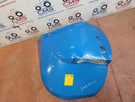 Ford 40, 35 New Holland Tl, Ts, 60 Series Cab Rear Mudguard Rhs Blue 82007495 - Fender: picture 2 Ford 40, 35 New Holland Tl, Ts, 60 Series Cab Rear Mudguard Rhs Blue 82007495 - Fender: picture 2