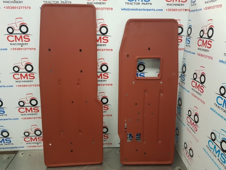 Ford 4000 Cab Foot Step Pair 83952112, 83946748, E0nn13005ba - Footstep: picture 2 Ford 4000 Cab Foot Step Pair 83952112, 83946748, E0nn13005ba - Footstep: picture 2