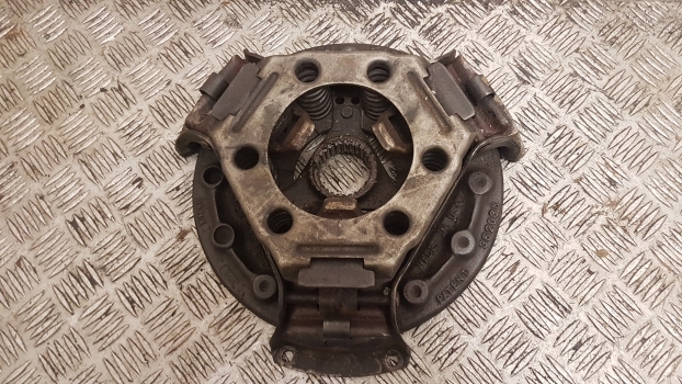 Ford 4100, 4200 Clutch Pressure Plate C9nn7563e - Clutch and parts for Farm tractor: picture 2 Ford 4100, 4200 Clutch Pressure Plate C9nn7563e - Clutch and parts for Farm tractor: picture 2