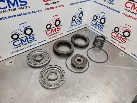 Ford 4630, 30 Series, Clutch Plate, Disc And Hub 86604372, K3660623692 - Clutch and parts: picture 2 Ford 4630, 30 Series, Clutch Plate, Disc And Hub 86604372, K3660623692 - Clutch and parts: picture 2