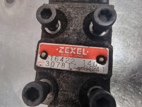 Ford 4630, 30 Series, Hydraulic Valve K3660623852, K3660623851, 83990462 - Hydraulics: picture 3 Ford 4630, 30 Series, Hydraulic Valve K3660623852, K3660623851, 83990462 - Hydraulics: picture 3