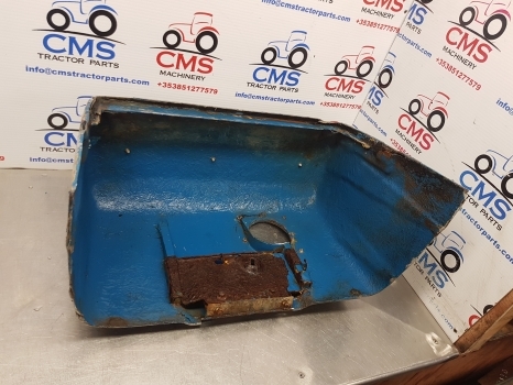 Ford 6610, 7810, 7710 10 Series. Nose Cone E4nn16a858ab18b, E4nn16a858ab - Body and exterior for Farm tractor: picture 5 Ford 6610, 7810, 7710 10 Series. Nose Cone E4nn16a858ab18b, E4nn16a858ab - Body and exterior for Farm tractor: picture 5