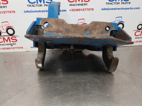 Ford 6640, 40 Series, Pick Up Hitch Bracket F0nns890aj, 81875162 - Frame/ Chassis: picture 4 Ford 6640, 40 Series, Pick Up Hitch Bracket F0nns890aj, 81875162 - Frame/ Chassis: picture 4