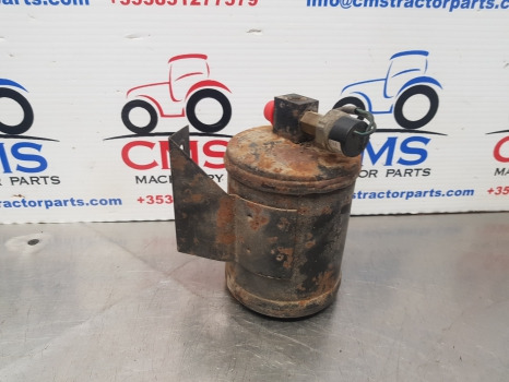 Ford 7610, 10 ,tw Series Super Q Cab Receiver Drier E4nn19825ab, E4nn19825aa - A/C part: picture 3 Ford 7610, 10 ,tw Series Super Q Cab Receiver Drier E4nn19825ab, E4nn19825aa - A/C part: picture 3