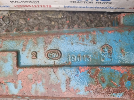 Ford 7840, 6640, 5640 Front Axle Housing Car125160, Car128939, 82850149, 19013 - Front axle: picture 4 Ford 7840, 6640, 5640 Front Axle Housing Car125160, Car128939, 82850149, 19013 - Front axle: picture 4