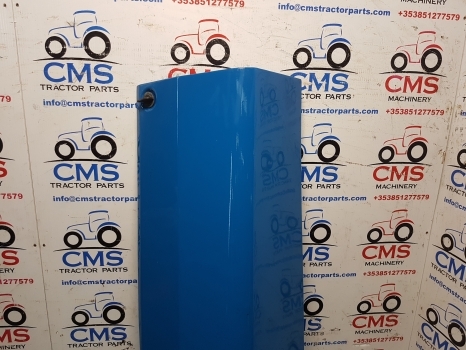 Ford 7840. 8240, 8340 Bonnet Hood Panel Rhs E9nn16618cc, E9nn16618cb, 81870591 - Hood for Farm tractor: picture 4 Ford 7840. 8240, 8340 Bonnet Hood Panel Rhs E9nn16618cc, E9nn16618cb, 81870591 - Hood for Farm tractor: picture 4