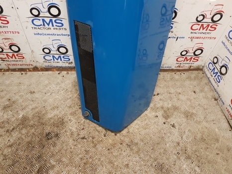 Ford 7840. 8240, 8340 Bonnet Hood Panel Rhs E9nn16618cc, E9nn16618cb, 81870591 - Hood for Farm tractor: picture 2 Ford 7840. 8240, 8340 Bonnet Hood Panel Rhs E9nn16618cc, E9nn16618cb, 81870591 - Hood for Farm tractor: picture 2