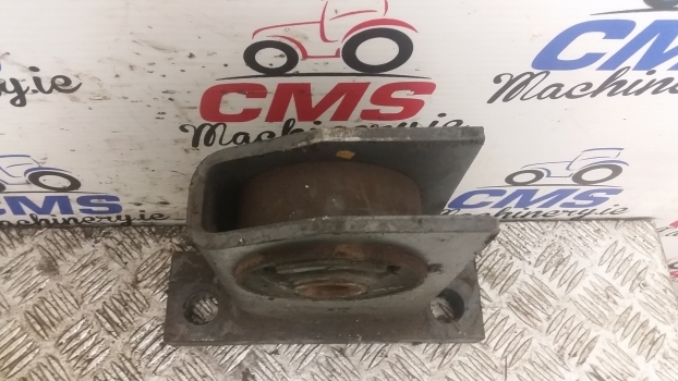 Ford New Holland 40, Ts Series Cab Mount 82021818 , 82021777 , 81866330 - Cab suspension for Farm tractor: picture 4 Ford New Holland 40, Ts Series Cab Mount 82021818 , 82021777 , 81866330 - Cab suspension for Farm tractor: picture 4