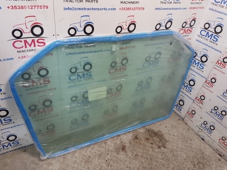Ford New Holland Fiat M, 40, Ts, 60 Series 5640, 8240 Cab Rear Window 82005316 - Window and parts for Farm tractor: picture 3 Ford New Holland Fiat M, 40, Ts, 60 Series 5640, 8240 Cab Rear Window 82005316 - Window and parts for Farm tractor: picture 3
