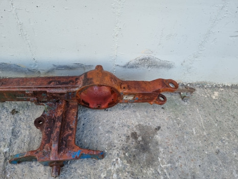 Ford Tw 10 Tw 20 Apl3052, Front Axle Housing Zp1927693, 81927693 - Front axle: picture 2 Ford Tw 10 Tw 20 Apl3052, Front Axle Housing Zp1927693, 81927693 - Front axle: picture 2