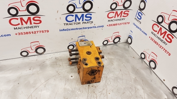 Hyundai Robex 130 Lc-3 Hydraulic Valve 950835 - Hydraulic valve for Excavator: picture 1 Hyundai Robex 130 Lc-3 Hydraulic Valve 950835 - Hydraulic valve for Excavator: picture 1