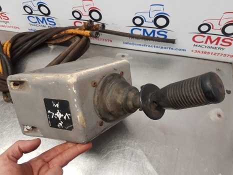 Hyundai Robex 130lc-3, R130lc3, R130w3 Remote Control Lever Assy Rhs 31er20060 - Hydraulics for Construction machinery: picture 5 Hyundai Robex 130lc-3, R130lc3, R130w3 Remote Control Lever Assy Rhs 31er20060 - Hydraulics for Construction machinery: picture 5