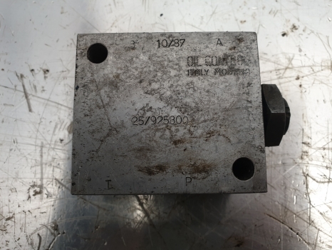 Jcb 3cx Hydraulic Check Valve 25/925800 - Hydraulic valve for Backhoe loader: picture 3 Jcb 3cx Hydraulic Check Valve 25/925800 - Hydraulic valve for Backhoe loader: picture 3