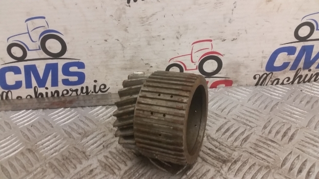 Jcb Transmission Gear 22/45 And Plate Support 445/12600, 449/02001, 44902001 - Transmission for Farm tractor: picture 2 Jcb Transmission Gear 22/45 And Plate Support 445/12600, 449/02001, 44902001 - Transmission for Farm tractor: picture 2