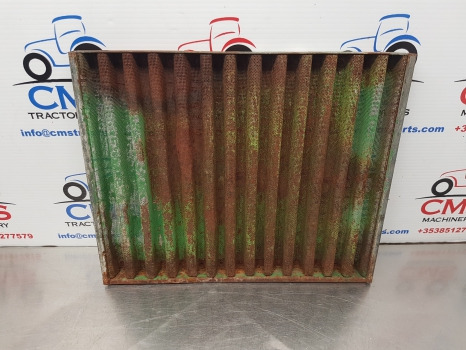 John Deere 2040, 1630, 1030, 2240 Side Grille, Grill Panel Ar72949 , At19981 - Grill: picture 1 John Deere 2040, 1630, 1030, 2240 Side Grille, Grill Panel Ar72949 , At19981 - Grill: picture 1