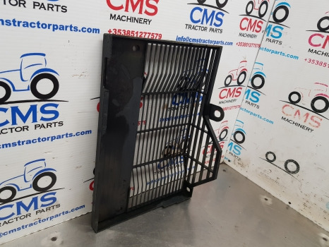 John Deere 2250, 2450, 2650, 2850 Side Panel Grill, Grille Lhs L63526 - Grill: picture 4 John Deere 2250, 2450, 2650, 2850 Side Panel Grill, Grille Lhs L63526 - Grill: picture 4