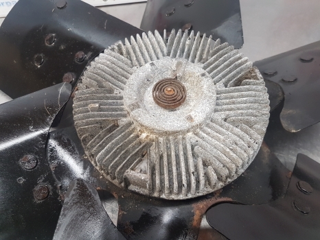 John Deere 3350, 3150, 3050, 2955 Fan 6 Blades And Clucth Re26918, Al69177 - Fan for Farm tractor: picture 4 John Deere 3350, 3150, 3050, 2955 Fan 6 Blades And Clucth Re26918, Al69177 - Fan for Farm tractor: picture 4