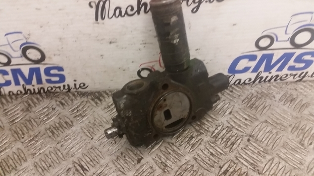 John Deere 5620, 5720, 5820 Hydraulic Valve Stack Al161419 - Hydraulic valve for Farm tractor: picture 3 John Deere 5620, 5720, 5820 Hydraulic Valve Stack Al161419 - Hydraulic valve for Farm tractor: picture 3