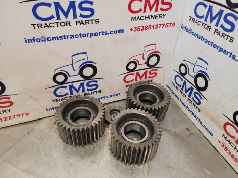 John Deere 6000 Series 6110 Rear Axle Planetary Gear Kit L214284, L76702 - Rear axle: picture 4 John Deere 6000 Series 6110 Rear Axle Planetary Gear Kit L214284, L76702 - Rear axle: picture 4
