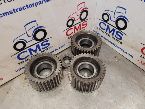 John Deere 6000 Series 6110 Rear Axle Planetary Gear Kit L214284, L76702 - Rear axle: picture 5 John Deere 6000 Series 6110 Rear Axle Planetary Gear Kit L214284, L76702 - Rear axle: picture 5