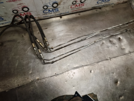 John Deere 6145r, 6r Series, Brake Pipe Al214391, Al214388 - Hydraulics: picture 4 John Deere 6145r, 6r Series, Brake Pipe Al214391, Al214388 - Hydraulics: picture 4