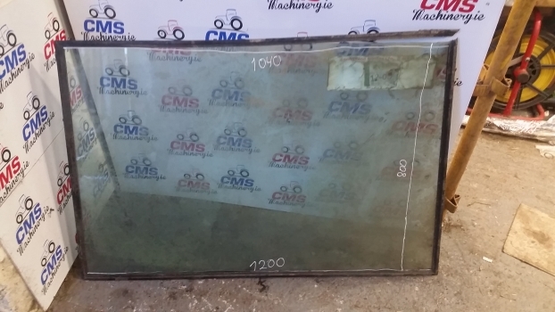 John Deere Windscreen, Framed Al25755 Al27351 See Dimensions - Windscreen for Farm tractor: picture 1 John Deere Windscreen, Framed Al25755 Al27351 See Dimensions - Windscreen for Farm tractor: picture 1