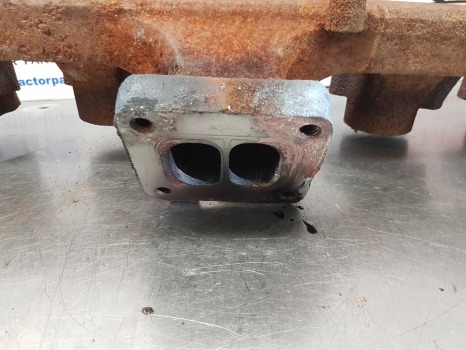 John Deere6610 , Claas Ares 600, 700, 800 Series Engine Exhaust Manifold R119255 - Exhaust system: picture 5 John Deere6610 , Claas Ares 600, 700, 800 Series Engine Exhaust Manifold R119255 - Exhaust system: picture 5