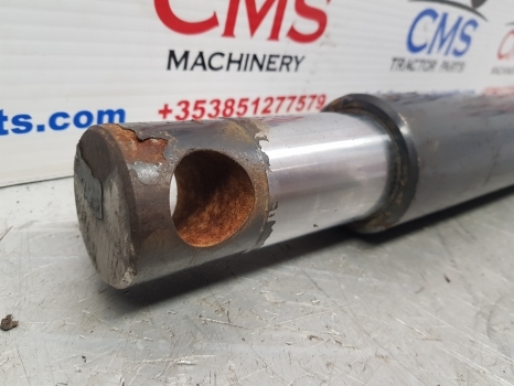 Landini Vision 105 Lift Assist Cylinder Ram 3186443m91, 3314679m1, 3678252m91 - Hydraulic cylinder for Farm tractor: picture 3 Landini Vision 105 Lift Assist Cylinder Ram 3186443m91, 3314679m1, 3678252m91 - Hydraulic cylinder for Farm tractor: picture 3