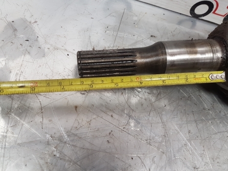 Landini Vision 80, 95, 105 Front Axle Drive Shaft Lhs 3557963m91 - Drive shaft for Farm tractor: picture 5 Landini Vision 80, 95, 105 Front Axle Drive Shaft Lhs 3557963m91 - Drive shaft for Farm tractor: picture 5