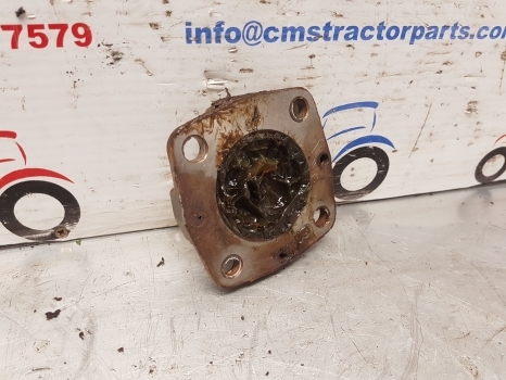 Landini Vision 95, 105 Front Axle King Pin Top Cover 3557986m1 - Front axle for Farm tractor: picture 1 Landini Vision 95, 105 Front Axle King Pin Top Cover 3557986m1 - Front axle for Farm tractor: picture 1