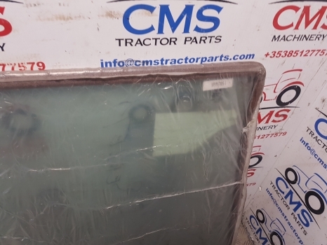 Massey Ferguson 200, 300, 600, Landini Cab Windshield 3301875m1, 3301875m3 - Window and parts for Farm tractor: picture 2 Massey Ferguson 200, 300, 600, Landini Cab Windshield 3301875m1, 3301875m3 - Window and parts for Farm tractor: picture 2