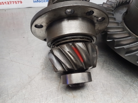 Massey Ferguson 50b Rear Axle Bevel Gear And Differential 000000 - Differential gear for Farm tractor: picture 3 Massey Ferguson 50b Rear Axle Bevel Gear And Differential 000000 - Differential gear for Farm tractor: picture 3