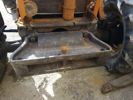 Massey Ferguson 5455, 5445, 5612, 5712, 5713 Front Weight Carrier 4270492m1 - Counterweight: picture 5 Massey Ferguson 5455, 5445, 5612, 5712, 5713 Front Weight Carrier 4270492m1 - Counterweight: picture 5