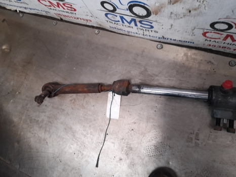 Massey Ferguson 5455 Front Axle Steering Cylinder 7302464901, 7302464903 - Steering: picture 5 Massey Ferguson 5455 Front Axle Steering Cylinder 7302464901, 7302464903 - Steering: picture 5