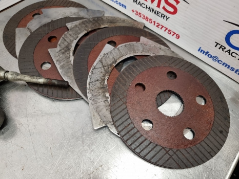 Massey Ferguson 5612, 5400, 5600, 5700, Brake Disc Kit 4311469m91, 4312200m2 - Brake disc: picture 4 Massey Ferguson 5612, 5400, 5600, 5700, Brake Disc Kit 4311469m91, 4312200m2 - Brake disc: picture 4