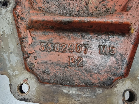 Massey Ferguson 6180, 3095, 3075 Transmission Oil Sump, Cover 3382906m95 - Gearbox: picture 4 Massey Ferguson 6180, 3095, 3075 Transmission Oil Sump, Cover 3382906m95 - Gearbox: picture 4
