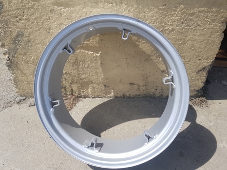 Massey Ferguson, Fordson, Ford, David Brown, International Rear Wheel Rim W10x28 - Rim for Farm tractor: picture 4 Massey Ferguson, Fordson, Ford, David Brown, International Rear Wheel Rim W10x28 - Rim for Farm tractor: picture 4