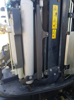 Mccormick X7.650 Hydraulic Oil Cooler Dt224100-4210, 47whgu0803, - Hydraulics: picture 1 Mccormick X7.650 Hydraulic Oil Cooler Dt224100-4210, 47whgu0803, - Hydraulics: picture 1